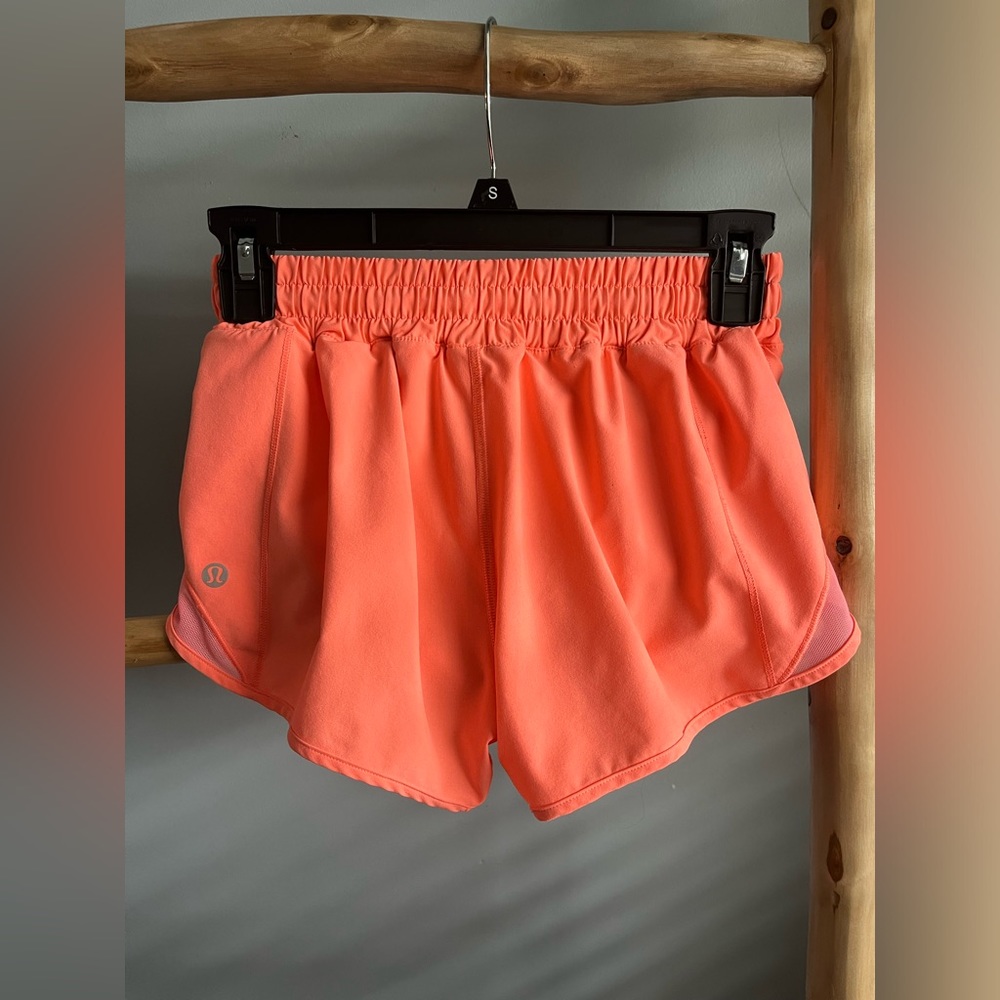 Lululemon hotty hot shorts low rise 2.5. Color is sunset!